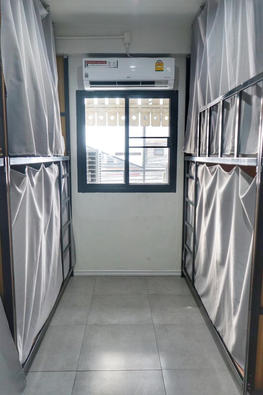 Cha Cha Cha Hostel Pattaya Exterior foto